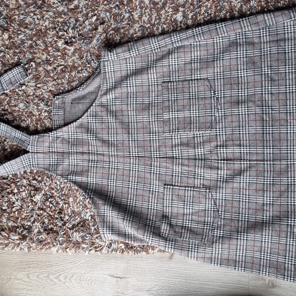 Black/White Plaid Overall Dress - Picture 3 of 3